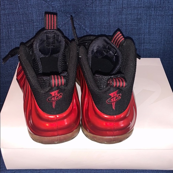 Nike Foamposite One main image 7